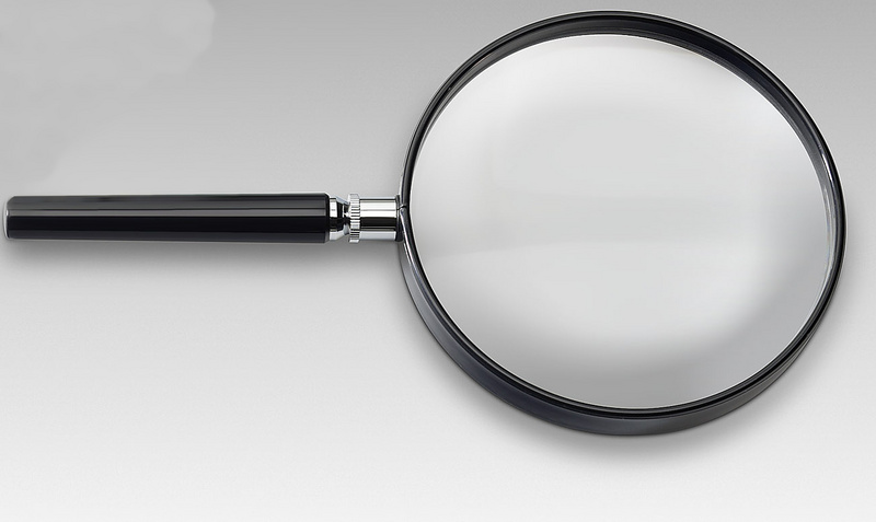 D 007B - LCH 8713 G -  Magnifier for reading with solid round handle